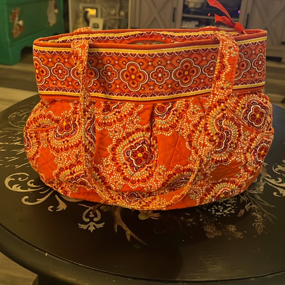 Vera Bradley medium handbag